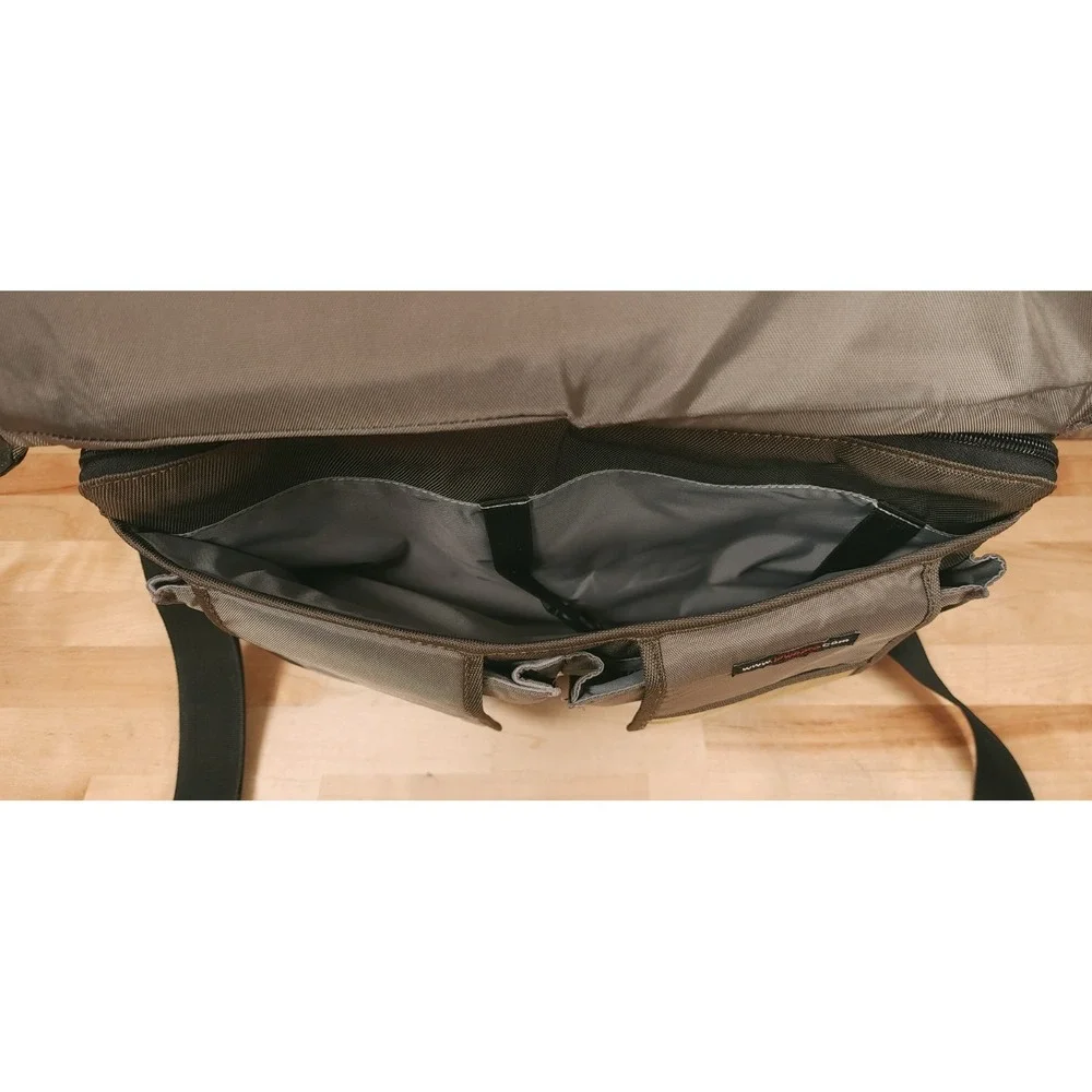 Lowepro Professional Camera Shoulder Bag Classified 200 AW